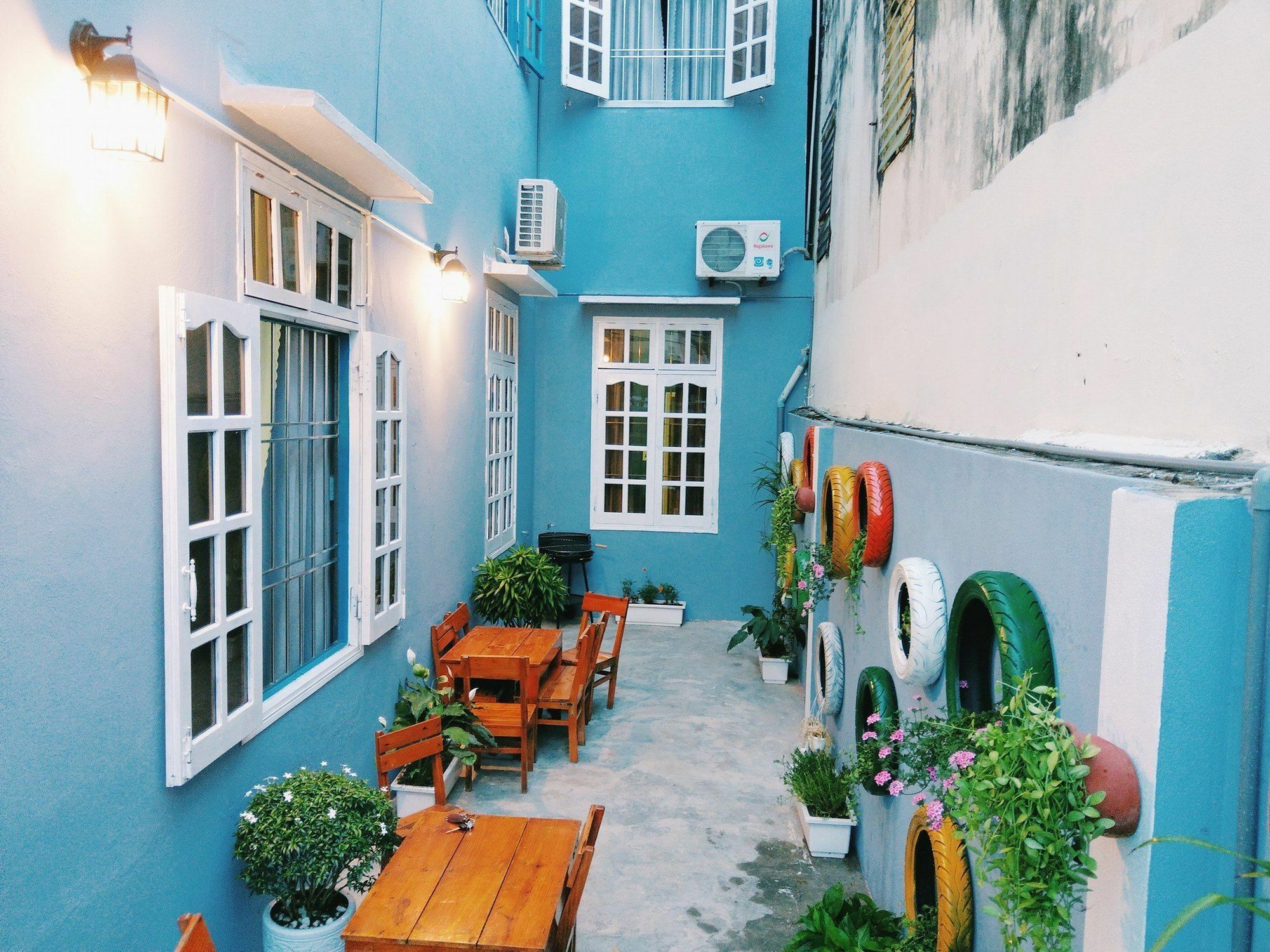 Lapaz Homestay Дананг Экстерьер фото
